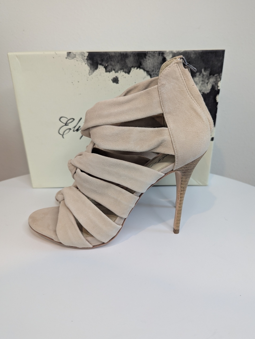 Elizabeth and James E-Love Nude Suede Strappy Heels Sz 8 w/Box - Picture 3 of 11